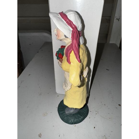 ⭐️Lizzy By Marge Crunkleton In Box - Picture 4 of 9